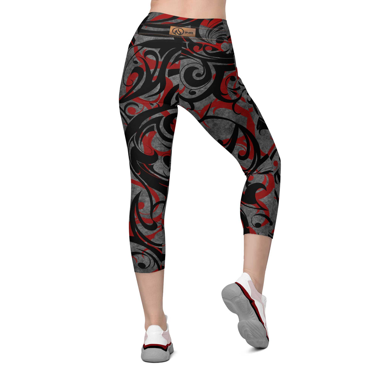 Raven Capris w/Pockets